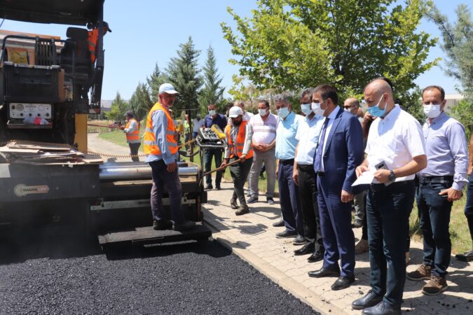 Vali ve Belediye Başkan V. Hacıbektaşoğlu, Alt yapı ve Asfalt Çalışmalarını Yerinde İnceledi