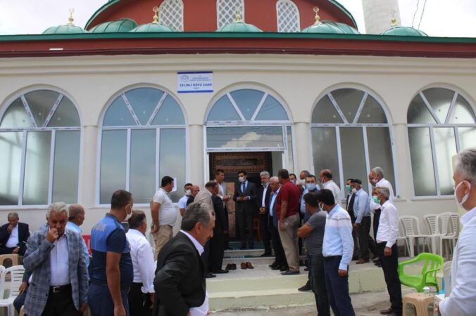 ÇELİKLİ KÖYÜ CAMİSİ İBADETE AÇILDI Siirt’in Baykan ilçesine bağlı eski adı Bakine olan Çelikli Köyünde