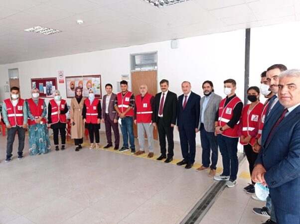 Siirt’te azalan kan stoklarını arttırmaya ve vatandaşların kan ihtiyaçlarını karşılamaya 