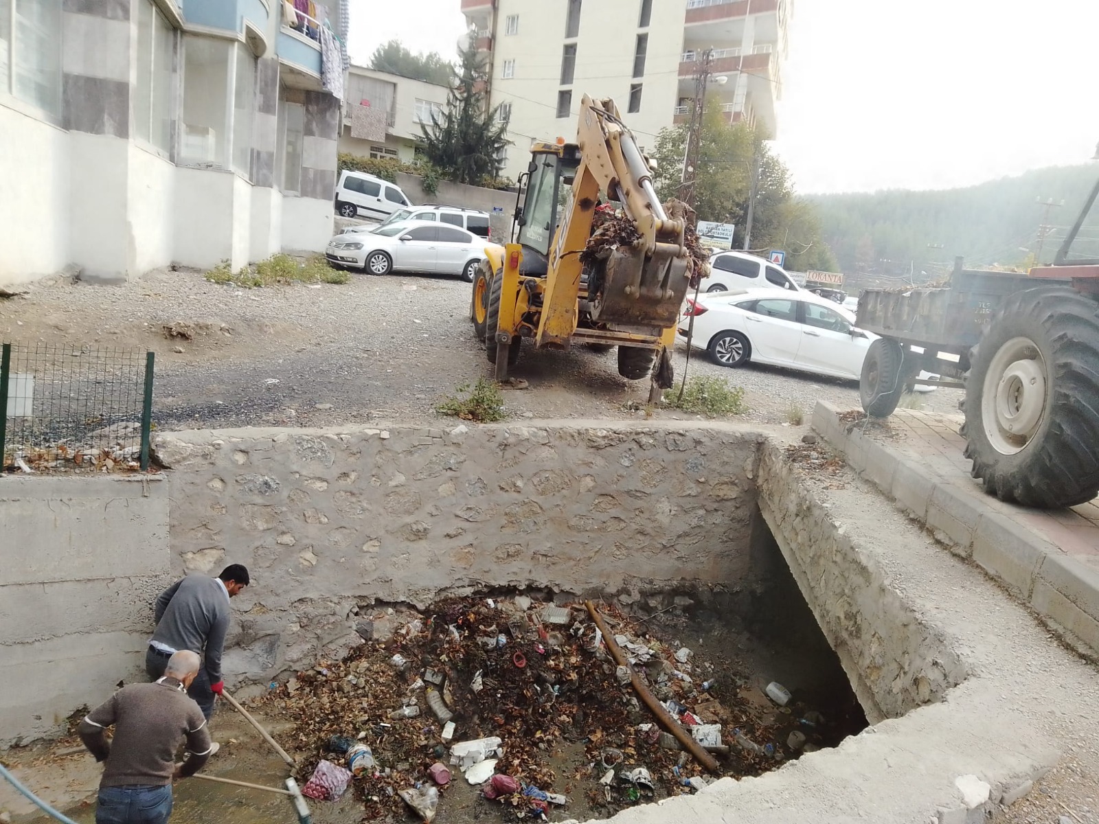 &nbsp; Siirt’in Baykan ilçesinde kışa hazırlık çalışmaları devam ediyor. Belediye