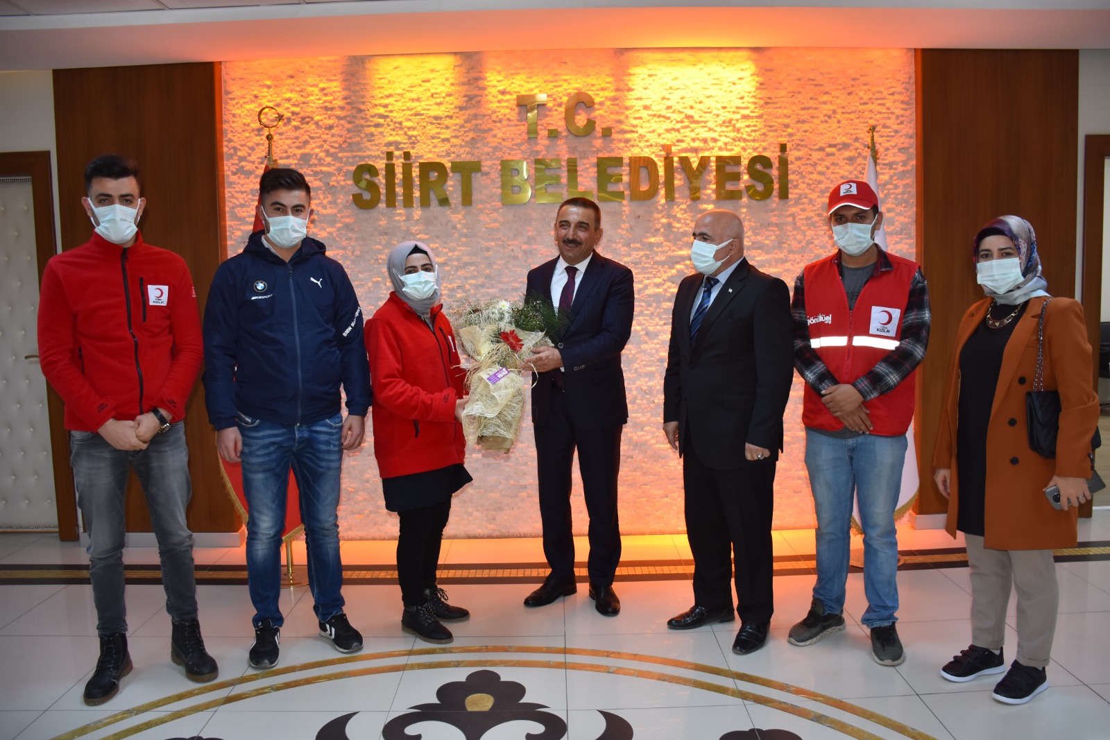 Vali/Belediye Başkan V. Osman Hacıbektaşoğlu, ”Kızılay Haftası” dolayısıyla, Türk Kızılay’ı