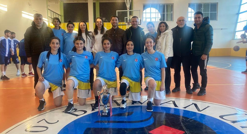 Siirt Üniversitesi Kadın Basketbol Takımı 1. Lig’e Yükseldi