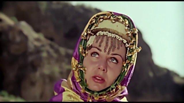 Yeşilçam’ın usta oyuncusu Fatma Girik 79 yaşında hayatını kaybetti. Girik,