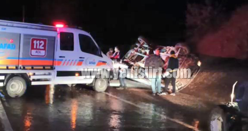 Siirt Eruh Yolunda Kaza, 5 Kişi Yaralandı Siirt -Eruh karayolunda bir trafik kazası meydana geldi. Kazada biri