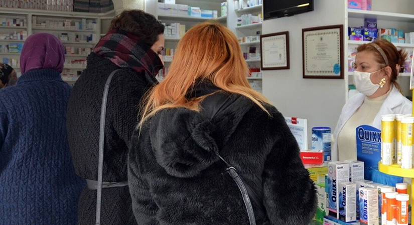 Siirt-Batman-Muş Eczacılar Odası Başkanı Ecz. Adnan Bayhan, eczanelerde çok sayıda