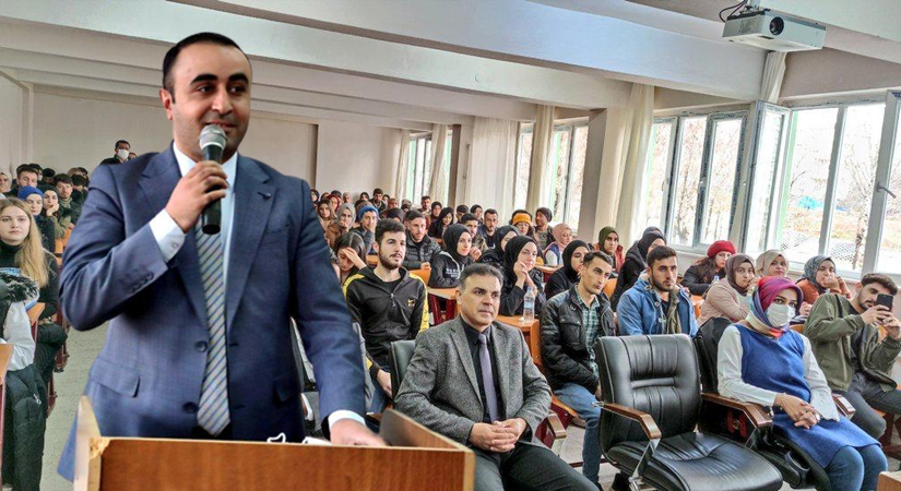 Siirt Üniversitesi Kurtalan Meslek Yüksek Okulunda kariyer günleri düzenlenmeye başladı.