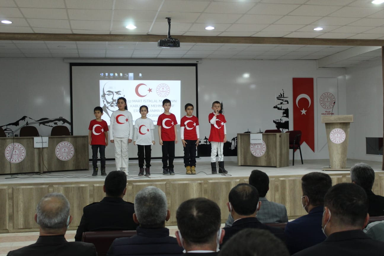 Siirt’in Tillo ilçesinde İstiklal Marşının Türkiye Büyük Millet Meclisinde defalarca