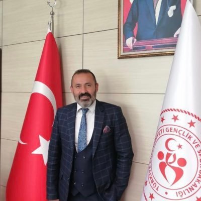 Siirt Gençlik ve Spor İl Müdürü Değişti Siirt Gençlik ve Spor İl Müdürü Hayati Kısacık oldu. Gençlik