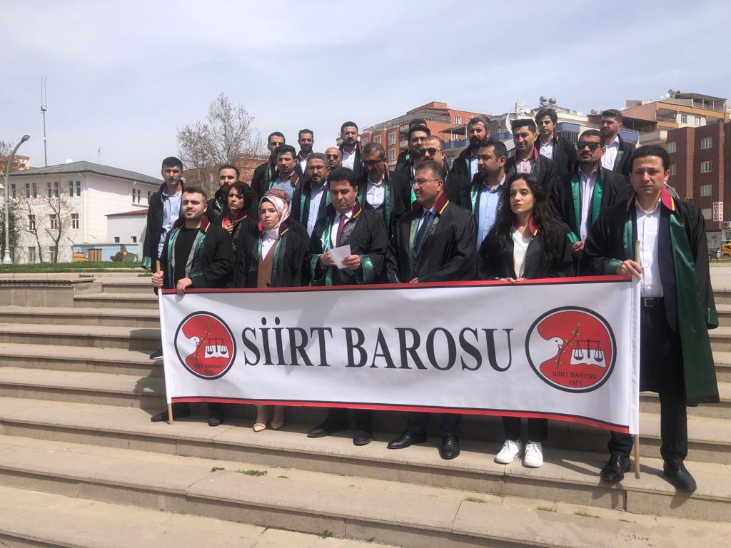 YARGININ TEMEL NOKTASI AVUKATLAR GÜNÜ KUTLANIYOR 5 Nisan avukatlar günü kutlanıyor.Yargının temel noktalarından birini oluşturan avukatlar