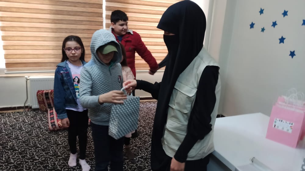 Ramazanın 15.günü olarak kabul edilen Dünya Yetimler Günü nedeniyle çeşitli