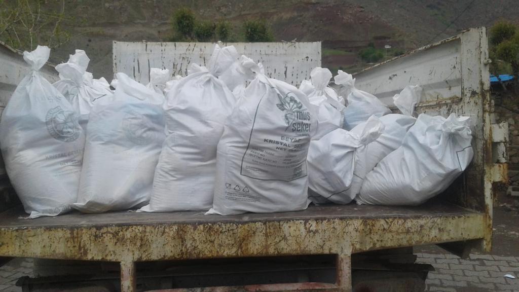 Beğendik Belediyesinden Gıda Yardımı Siirt’in Pervari ilçesine bağlı Beğendik beldesinde belediye geleneksel hale getirdiği