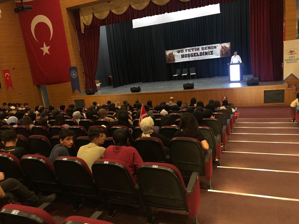 Gençlik Spordan “Bu Fetih Senin” Etkinliği İstanbul’un Fethi nedeniyle Gençlik ve Spor İl Müdürlüğüne bağlı Gençlik