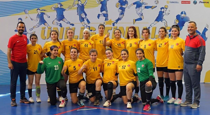 Siirt Üniversitesi Kadın Hentbol Takımı Şampiyon Olarak Süper Lige Yükseldi