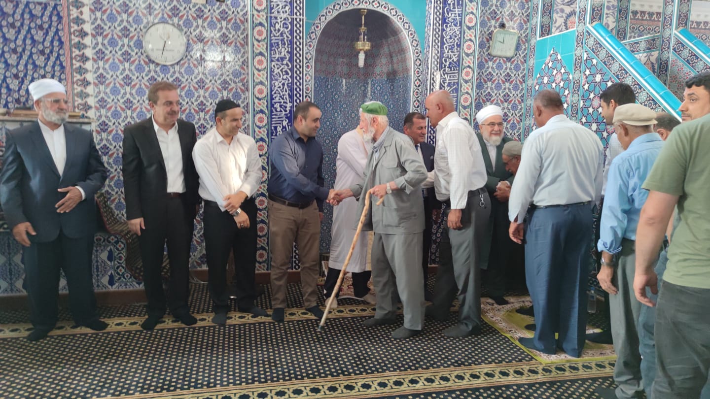 Kurtalan Kaymakam ve belediye başkan vekili Çağlar Tekin bayram namazını