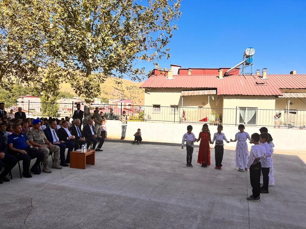 2022-2023 eğitim ve öğretim yılının başlaması nedeniyle Pervari ilçesinde de