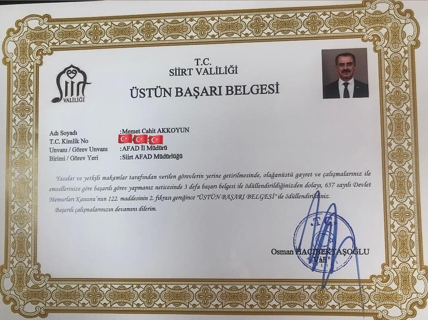 AFAD Siirt İl Müdürü Mehmet Cahit Akkoyun Üstün Başarı Belgesi