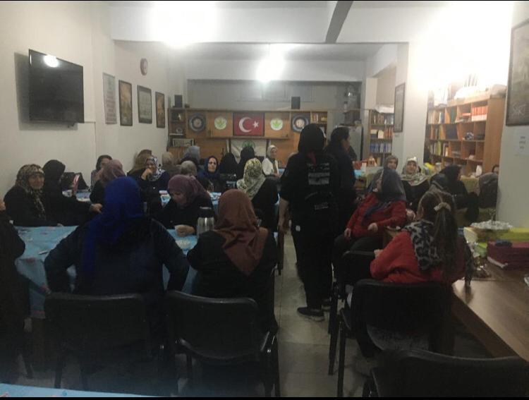 Yalova’da Siirtli Bayanlar İçin Mevlidi Şerif Peygamber efendimiz Hz Muhammed’in doğumu vesilesi ile kutlanan Mevlid kandili