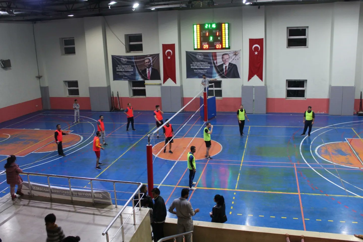 Siirt Eğitim Araştırma Hastanesi Voleybol Turnuvası! Personel Moral Depoladı