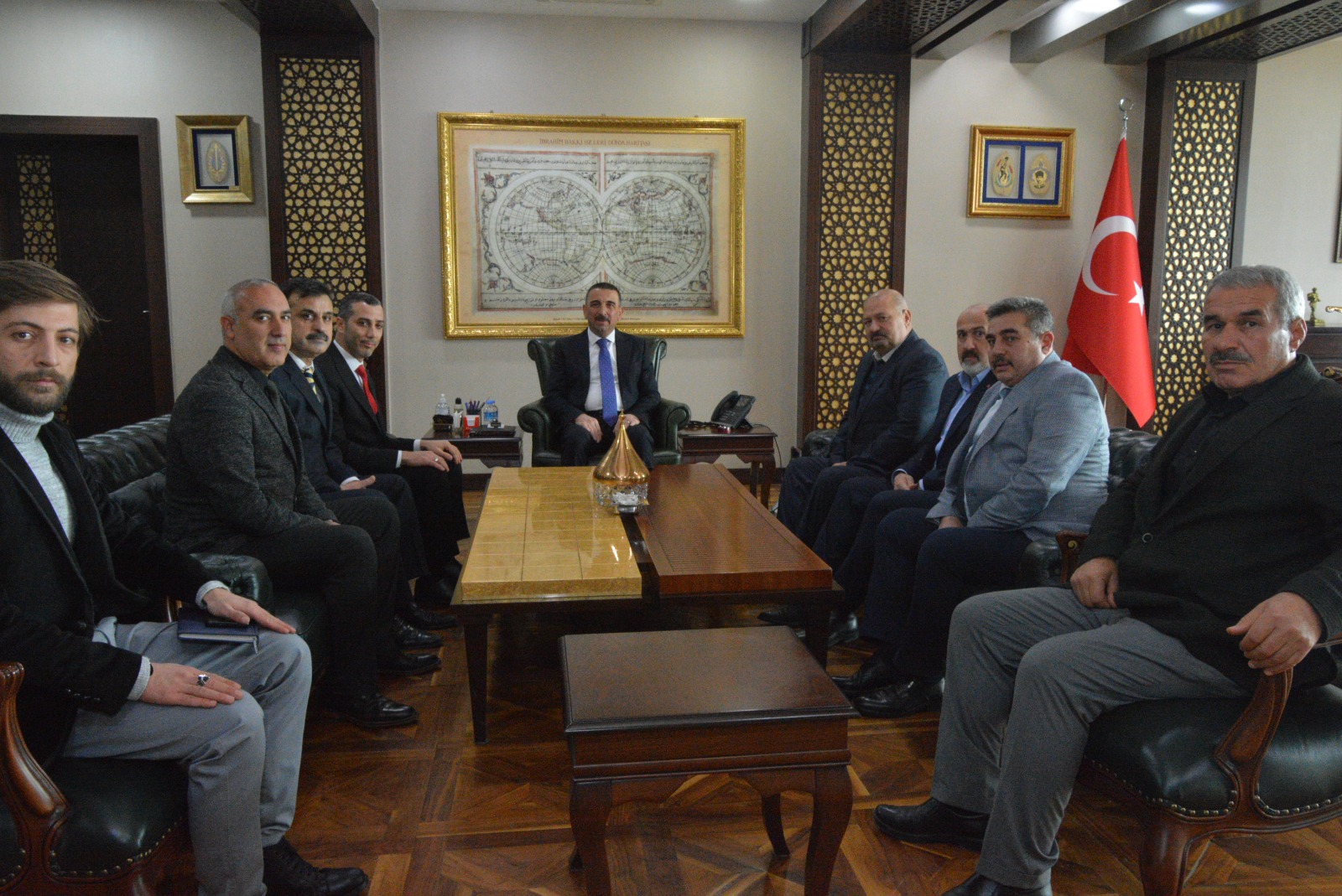 Siirt Valisi Hacıbektaşoğlu MHP İl Başkanlığı Yeni Yönetimini Kabul Etti