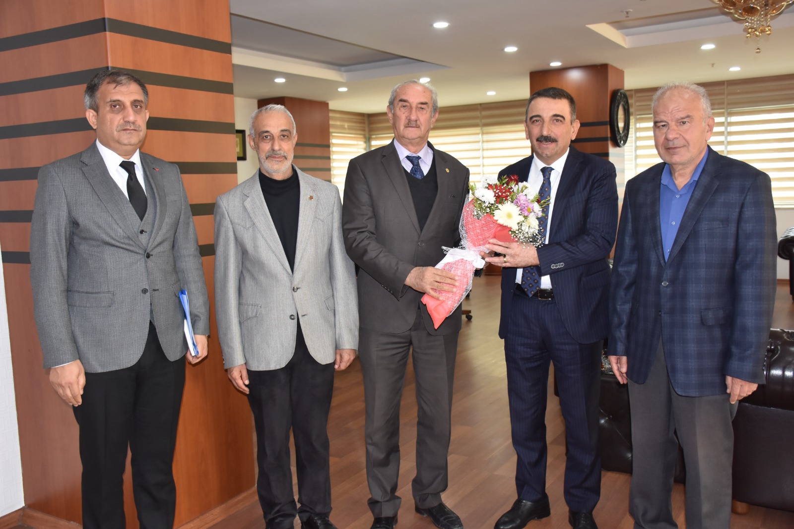 10 Aralık İnsan Hakları Günü çeşitli etkinliklerle kutlanıyor. Kutlamalar kapsamında