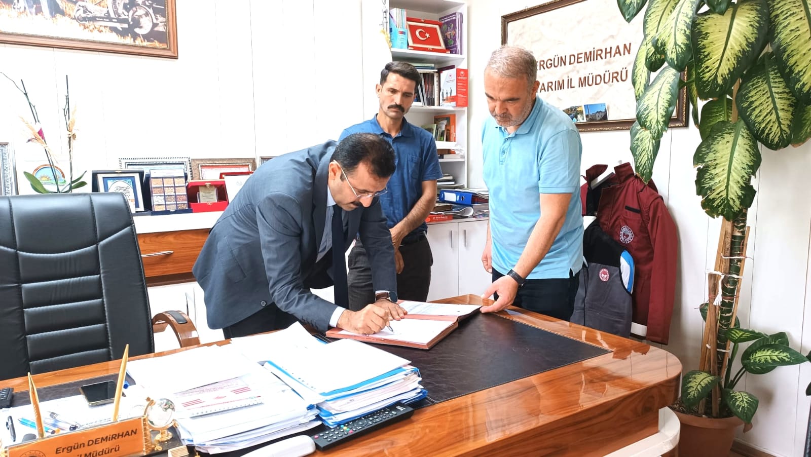 Siirt’te Arıcılık Projelerine Yüzde 50 Destek Kırsal Kalkınma Yatırımlarının Desteklenmesi programı kapsamında başvuruları kabul edilen ve