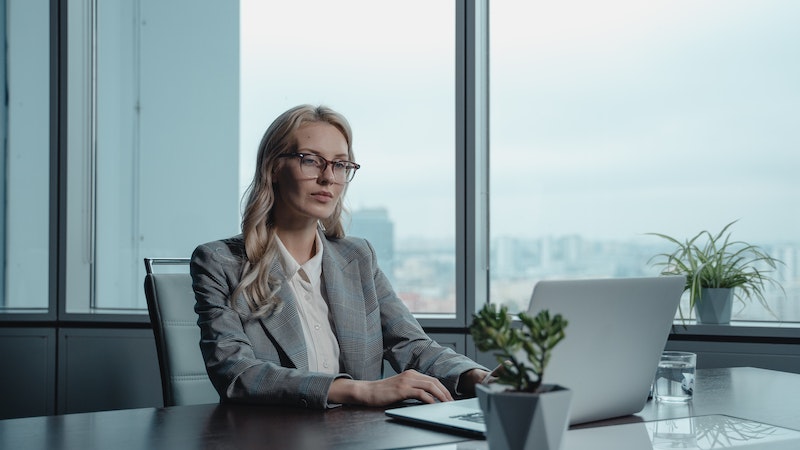 Büyük Skandal: Ünlü Şirketin CEO’su İstifa Etti Lorem ipsum gibi yapay metinler yerine, gerçek anlam taşıyan bu