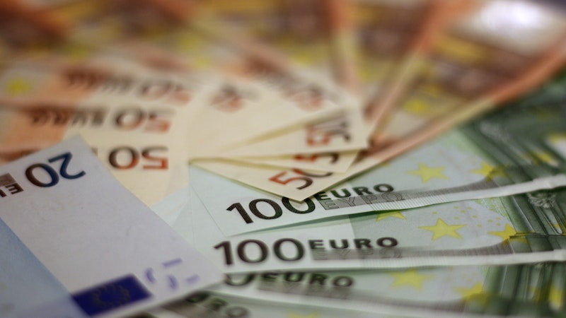 Avrupa Merkez Bankası’ndan enflasyon uyarısı Avrupa Merkez Bankası (ECB) Başkanı, enflasyon uyarısında bulundu.