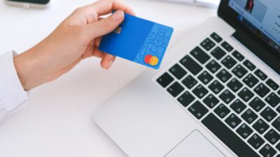 İnternetten alışveriş yapanlar dikkat İnternet üzerinden alışveriş yapanları yakından ilgilendiren uyarı geldi.