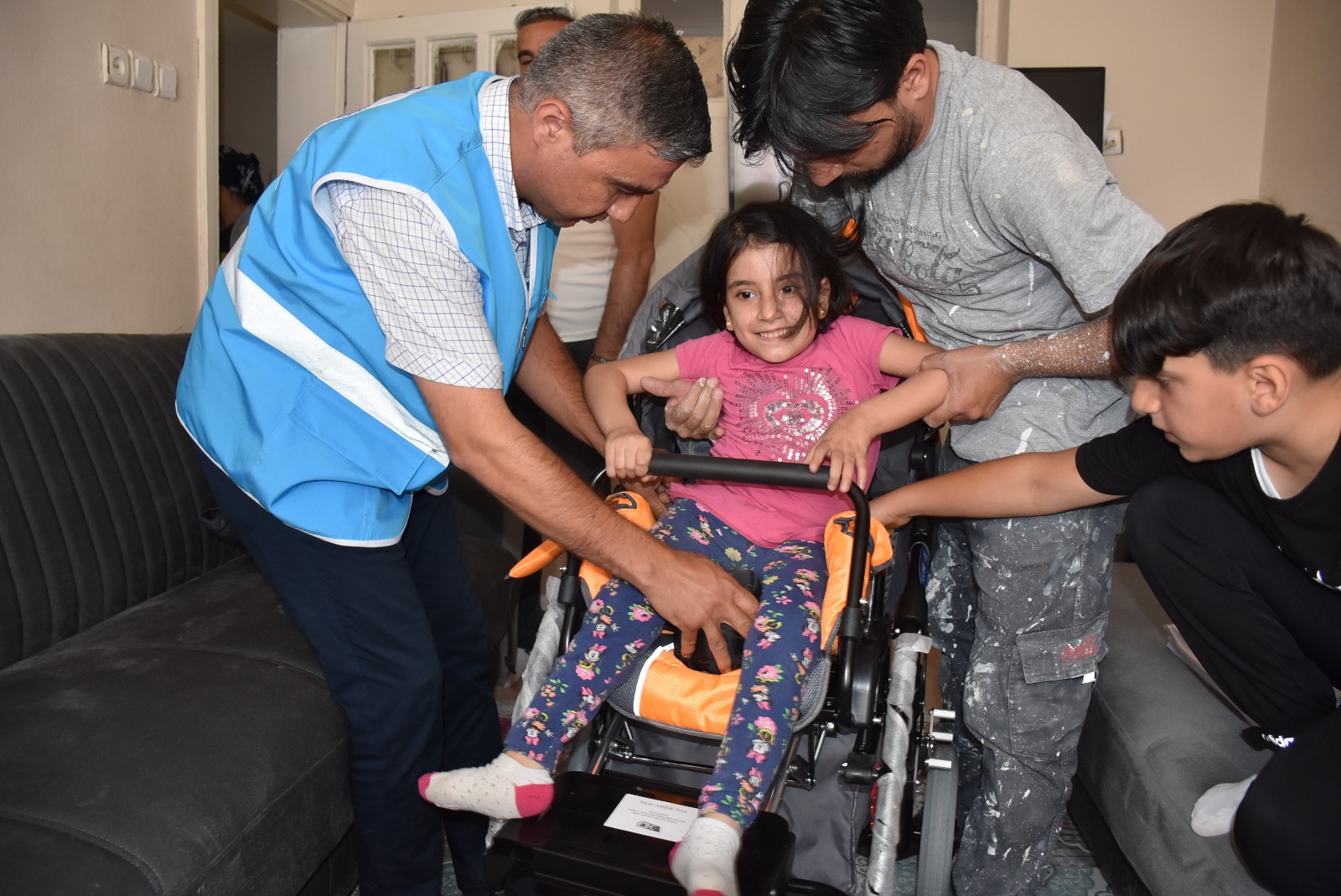 Siirt Belediyesi sosyal belediyecilik çerçevesinde bedensel engellilere yönelik akülü araç