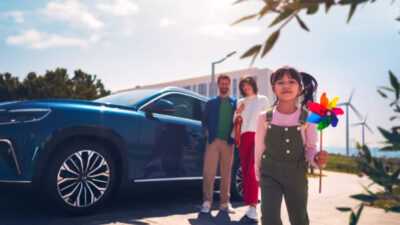 Togg ilk teslimatını yaptı Türkiye'nin yerli otomobili olan TOGG (Türkiye'nin Otomobili Girişim Grubu), uzun