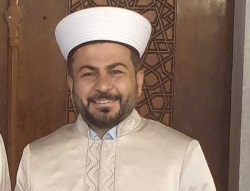 Hemşerimiz Ümran Kılıçer ilahiyat alanında doktorasını tamamladı. İlahiyat Fakültesinin yanı