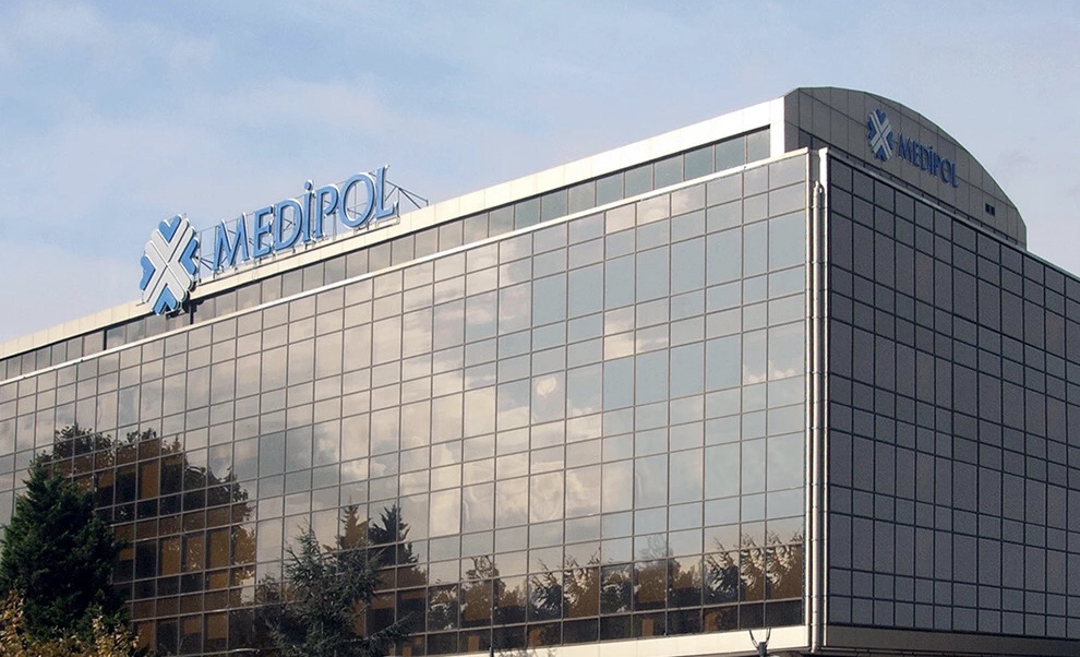 Siirt’in Kurtalan ilçesine bağlı Akçalı Köyü’nde İstanbul Medipol Üniversitesi tarafından