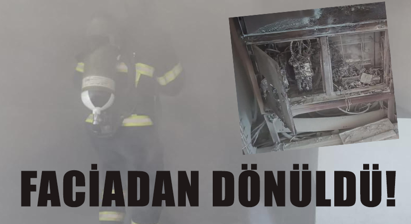 Siirt’te Akaryakıt İstasyonundaki Elektrik Panosu Bomba Gibi Patladı! Faciadan Dönüldü Siirt’te bir akaryakıt istasyonunda bulunan elektrik panosu patladı. Büyük paniğe