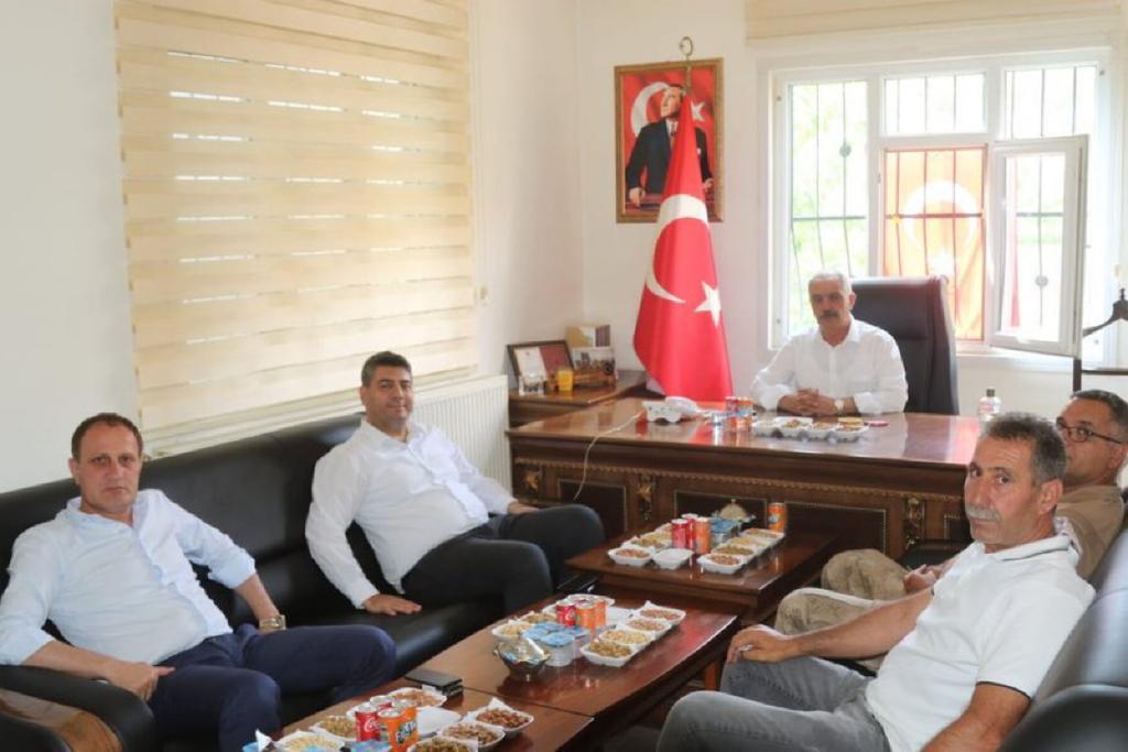 Beğendik Beldesinin Sorunları Ele Alındı Pervari ilçesine bağlı Beğendik beldesinde belediyenin yaptığı çalışmalar ve beldede