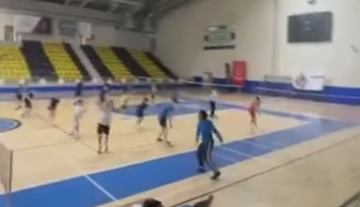 Siirt’te Düzenlenen Badminton Kampı Sona Erdi