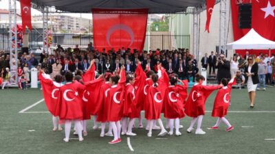 23 Nisan Ulusal Egemenlik ve Çocuk Bayramı´nın 104. Yıl Dönümü Siirt’te Coşkuyla Kutlandı Siirt’te, 23 Nisan Ulusal Egemenlik ve Çocuk Bayramı’nın 104’üncü yıldönümü,