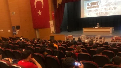 Siirt 9. Kitap Fuarı devam ediyor.