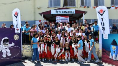 TÜBİTAK FUARLARI DEVAM EDİYOR GELECEĞİN BİLİM İNSANLARI 75. YIL ORTAOKULUNDA 2023-2024 eğitici ve öğretim yılı sonuna geldiğimiz bu dönemde okullarda