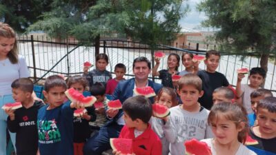 SİİRT’İN ERUH İLÇESİ BAĞGÖZE KÖYÜNDE KARPUZ ŞENLİĞİ Eruh ilçesine bağlı büyük köylerden birisi olan Bağgöze de ilginç