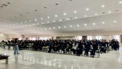 Sağlık Bilincini Artırmak İçin Siirt’te Öğrenci ve Öğretmenlere Yönelik Özel Eğitimler Veriliyor Siirt İl Sağlık Müdürlüğü Halk Sağlığı Hizmetleri Başkanlığı'nın koordinasyonunda, sağlık