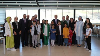 Siirt Valisi Dr. Kemal Kızılkaya ve eşi Hanımefendi Nurten Kızılkaya,