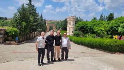 Büro-Memur Sendikası üyelerine yönelik olarak Midyata bir kültür gezisi düzenledi.
