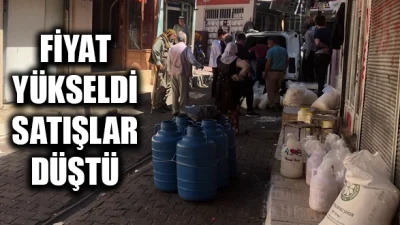 Siirt’te salamura peynir dönemi devam ederken, fiyatların yükselmesi satışları düşürdü.