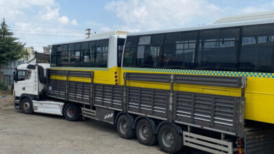 SİİRT BELEDİYESİ ARIZALI YOLCU OTOBÜSLERİNİN BAKIM VE ONARIMI İÇİN GAZİANTEP’E GÖNDERİLDİ Siirt Belediyesi arızalı olan 15 şehir içi yolcu otobüslerinin bakım