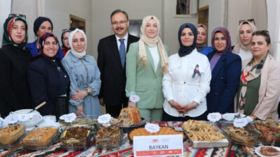 Türk Mutfağı Haftası Siirt’te Çok Lezzetli Geçti! Türk Mutfağı Haftası dolayısıyla #Siirt yöresel lezzetlerinin tanıtıldığı 'Yöresel Yemek