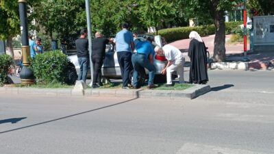 Siirt’te kontrolden çıkan araç orta refüje çıktı Kaza, Yenimahalle Güres caddesi üzerinde meydana geldi.