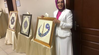 Siirt Üniversitesi Sosyal Bilimler Meslek Yüksekokulu El Sanatları Bölümünden mezun