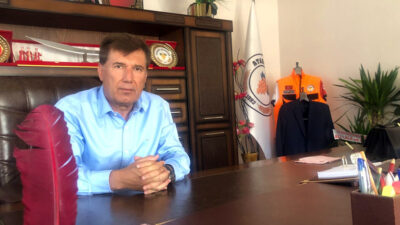 31 Martta yapılan seçimlerde tekrar Atabağı Belediye başkanlığına seçilen Tayyar