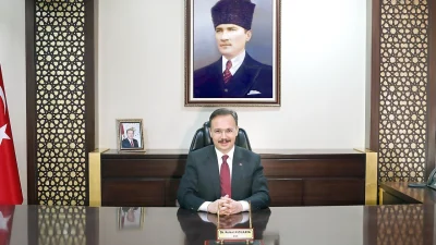 Liselere Geçiş Sınavı dolayısıyla bir mesaj yayınlayan Siirt Valisi Dr.