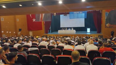 Ak Parti Genişletilmiş Danışma Meclisi Toplandı AK Parti Siirt il başkanlığı genişletilmiş danışma toplantısı yapıldı.